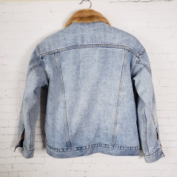 Levis Faux Fur Lined Denim Trucker Jean Jacket Size XS Oversized Anthro Blue - Picture 7 of 13